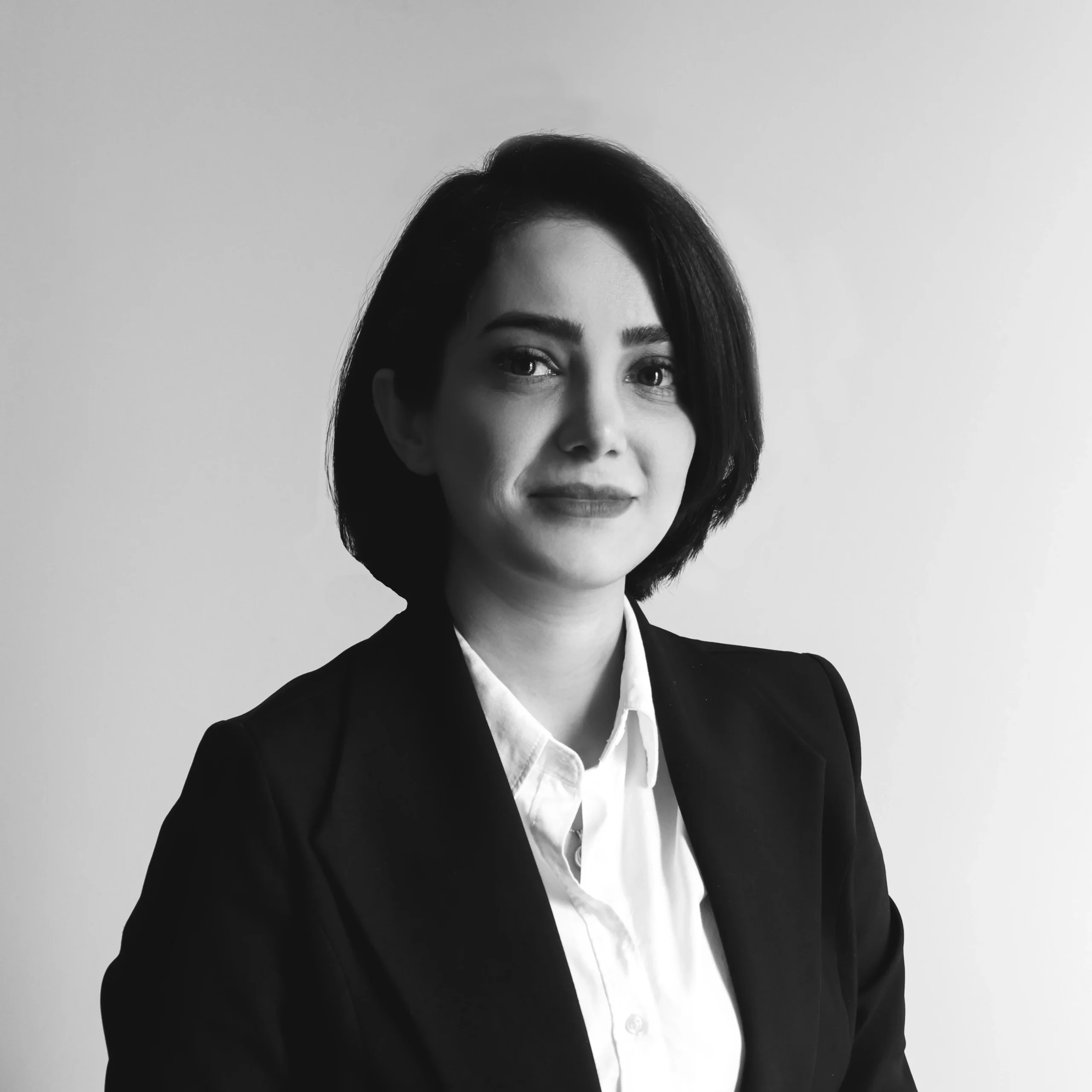 About Us مدرک دیجیتال مارکتینگ از دانشگاه Mpt اتریش و&Nbsp;طراحی وب سایت، گوگل ادورزد، Dba از مجتمع فنی تهران، دیپلم انیمیشن و&Nbsp;لیسانس طراحی خودرو از دانشگاه آزاد تهران