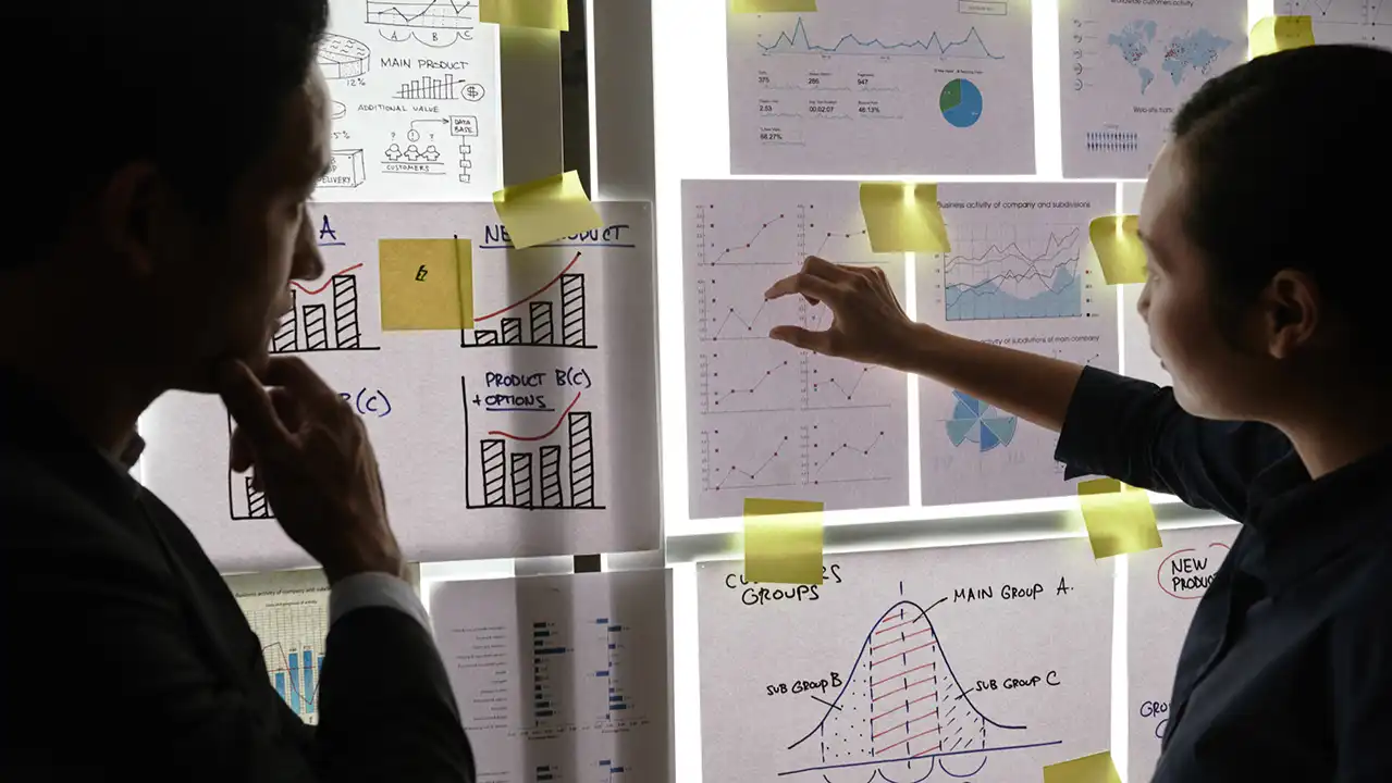 What Is Outcome Oriented Strategic Planning? Outcome Oriented Strategic Planning Is A New Approach That Requires Organizations To Move From Being “Activity-Oriented” To Being “Result-Oriented.” In This Model, The Focus Is On Achieving Specific, Measurable Results, Rather Than Simply Performing Activities And Implementing Various Projects. This Approach Is Especially Important In The World Of Marketing And Branding, Where Success In These Areas Depends Not Only On Execution, But Also On The Actual Effectiveness Of Actions.
